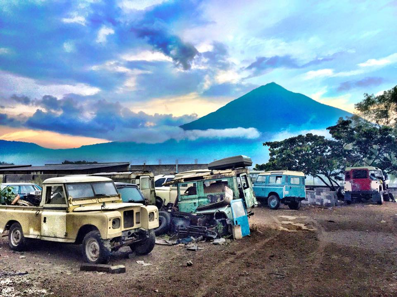 Illustration for article titled Friend's Roadtrip in a 1971 Land Rover Defender Series IIA.